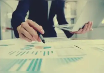 Business and Market Latest News: What Investors Should Watch